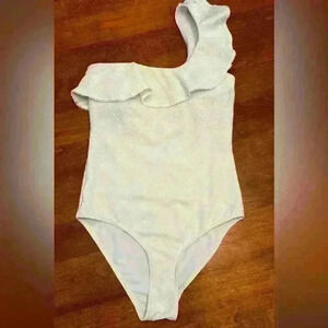 VERO MODA SWIMSUIT LADIES SIZE SMALL OFF WHITE SUMMER POOL BEACH RUFFLE SHOULDER